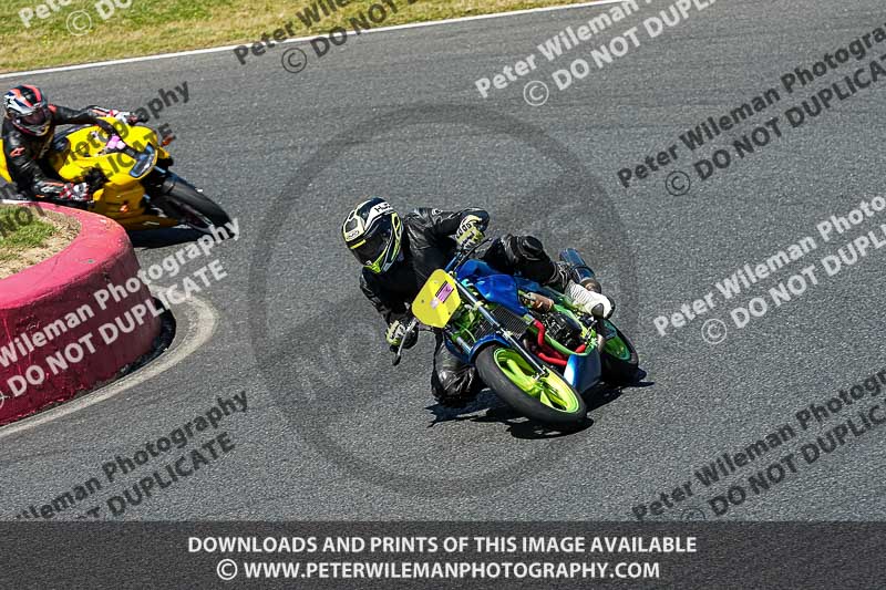 enduro digital images;event digital images;eventdigitalimages;mallory park;mallory park photographs;mallory park trackday;mallory park trackday photographs;no limits trackdays;peter wileman photography;racing digital images;trackday digital images;trackday photos